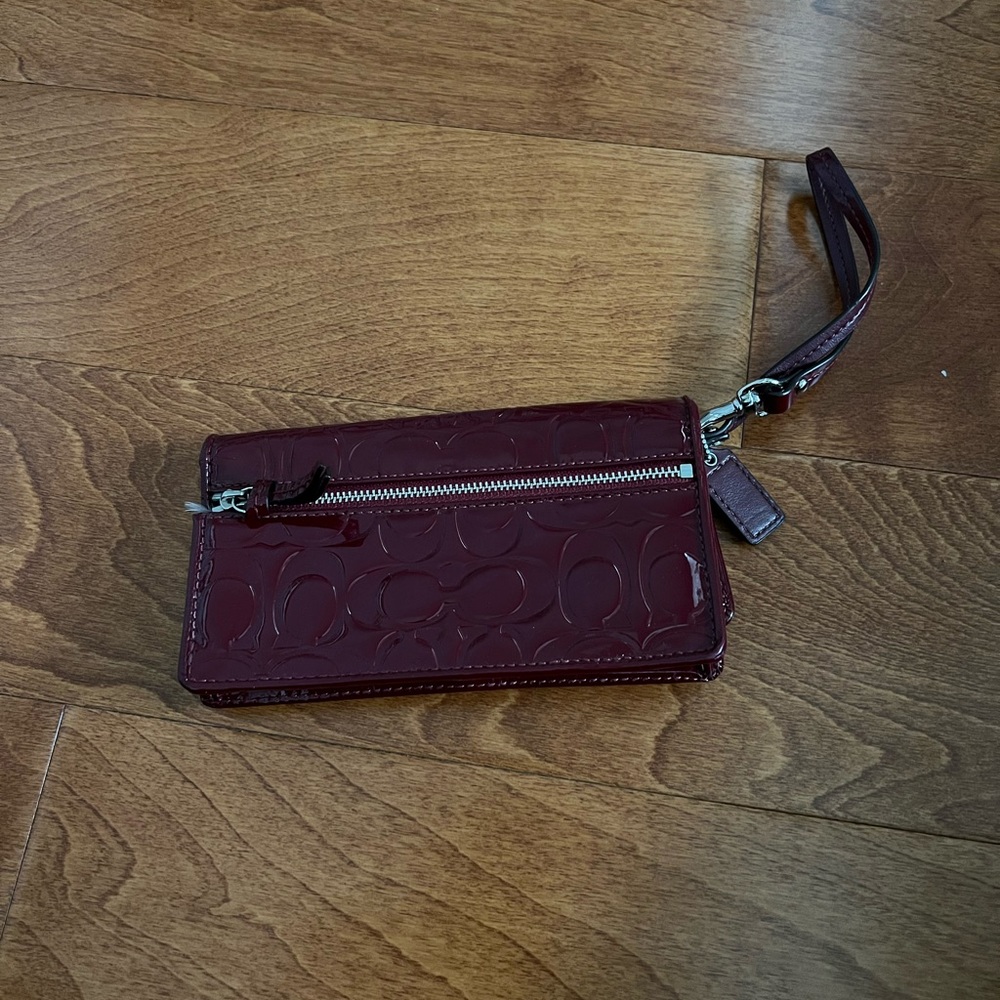 Coach Patent Red Leather Water/Wristlet - Picture 6 of 7
